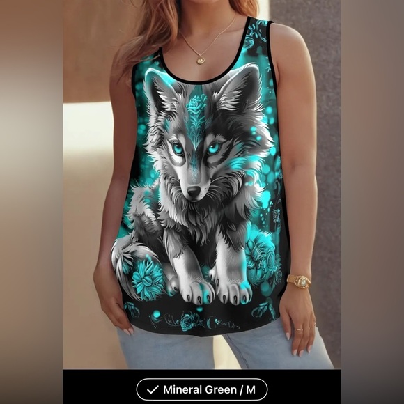 3-D graphic wolf tank top new size medium - Picture 3 of 3